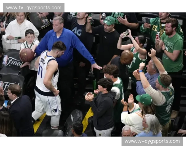 药厂逐梦，红狼祈祷：欧联杯半决赛，一场宿命对决的极致浪漫